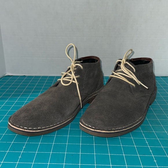 Kenneth Cole Reaction Gray Suede Desert Wind Low Ankle Boot Mens Size 10.5 - Picture 1 of 12